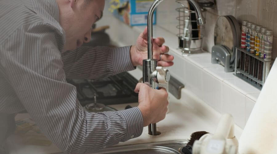 Professional Tankless Water Heater Installation in Dale, TX